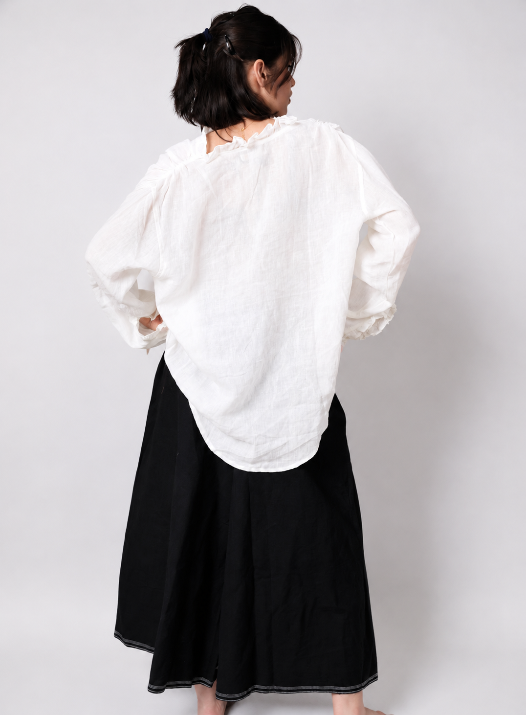 Artisav Rio White Handwoven Linen Blouse for Women