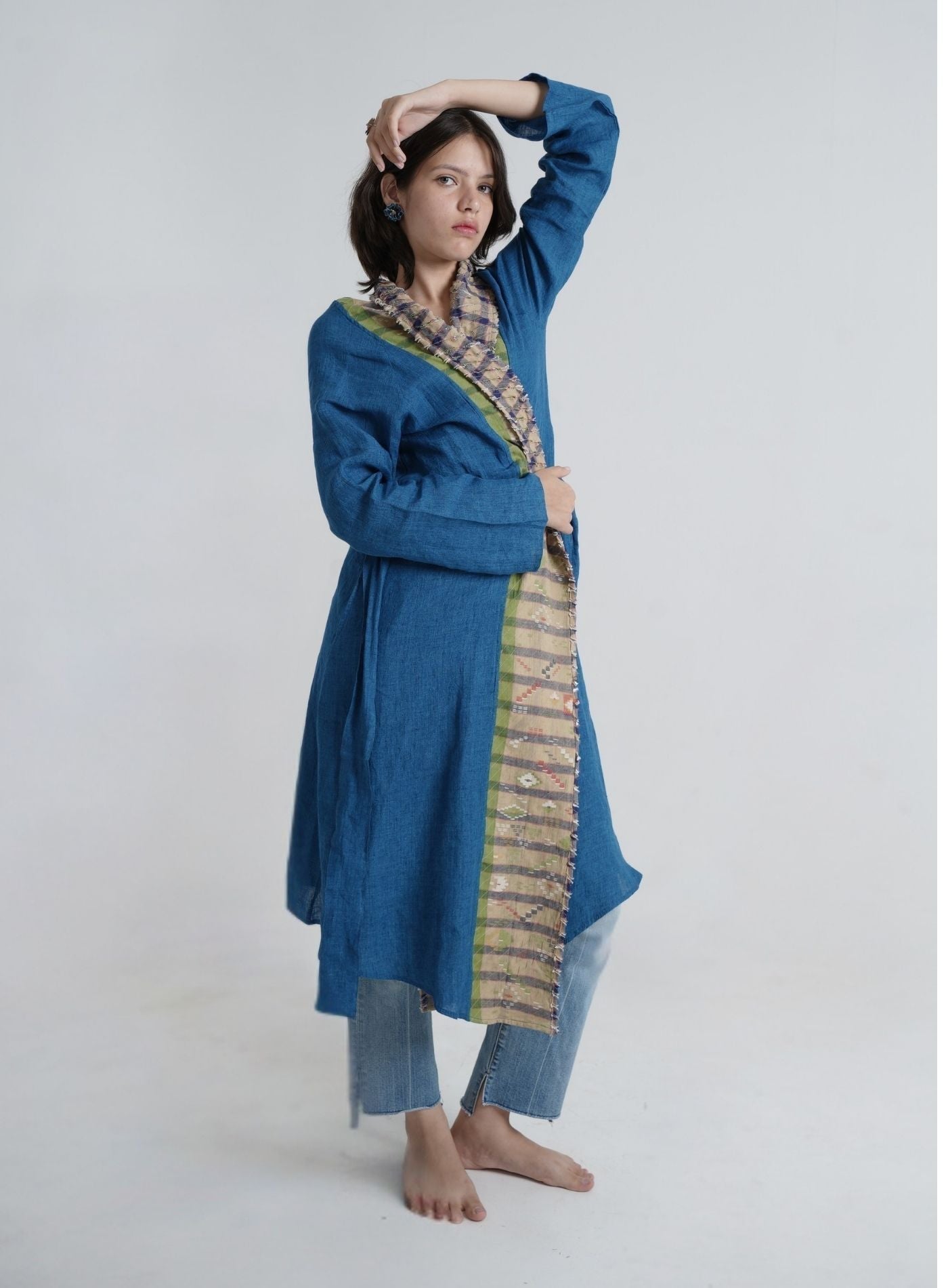 Artisav Haori Slash handwoven linen jacket with quilted Jamdani collar and relaxed fit silhouette