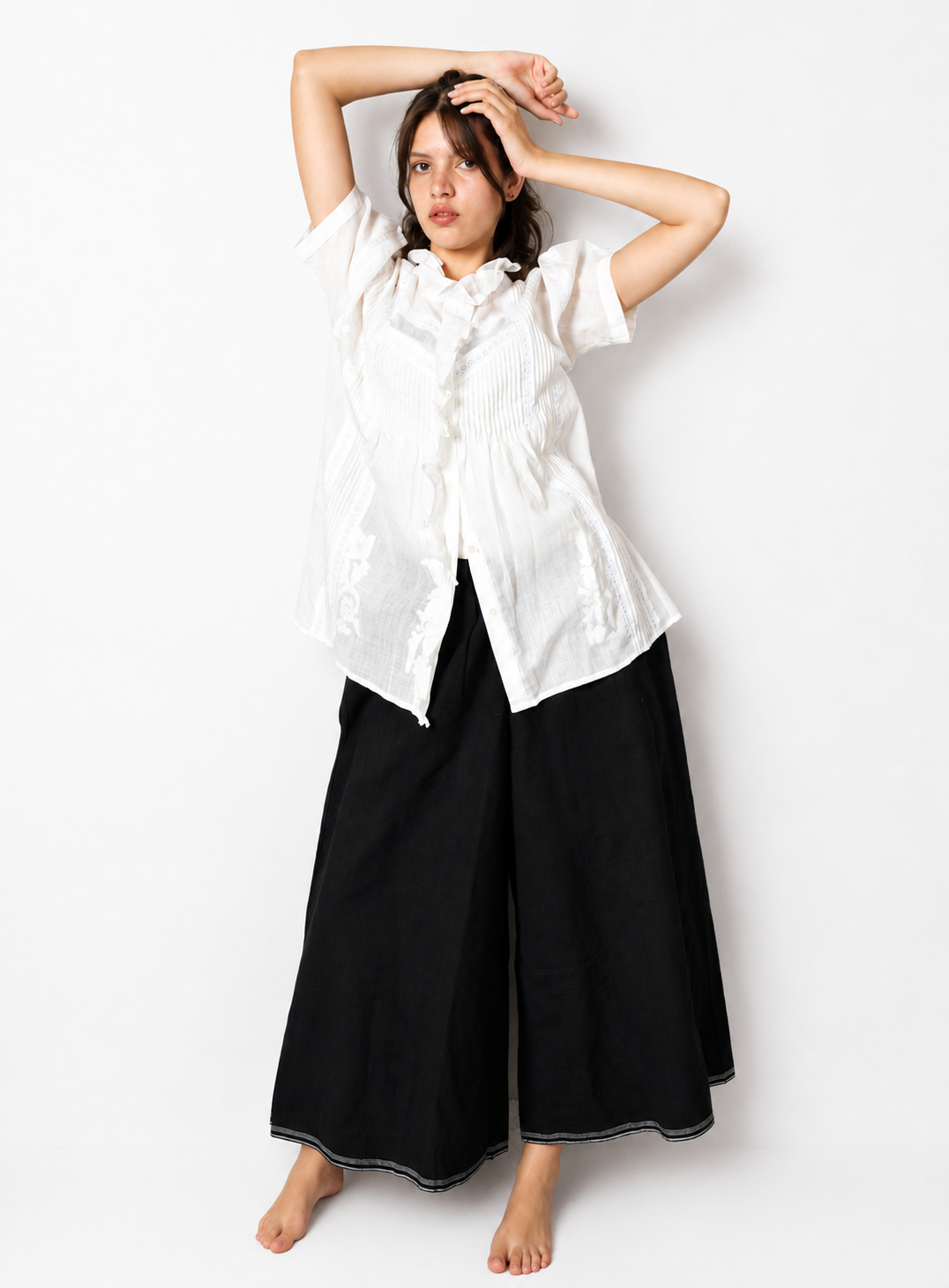 Rio Blouse in White Handwoven Linen with Ruffle Collar